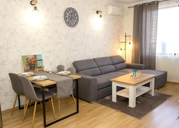 Bright 1-bedroom Flat With Balcony In Golden Sands By Flat Mаnager Apartment